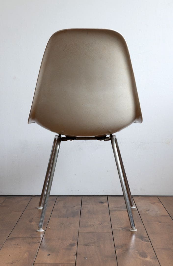 Herman Miller Eames DSW シェルチェア ホワイト