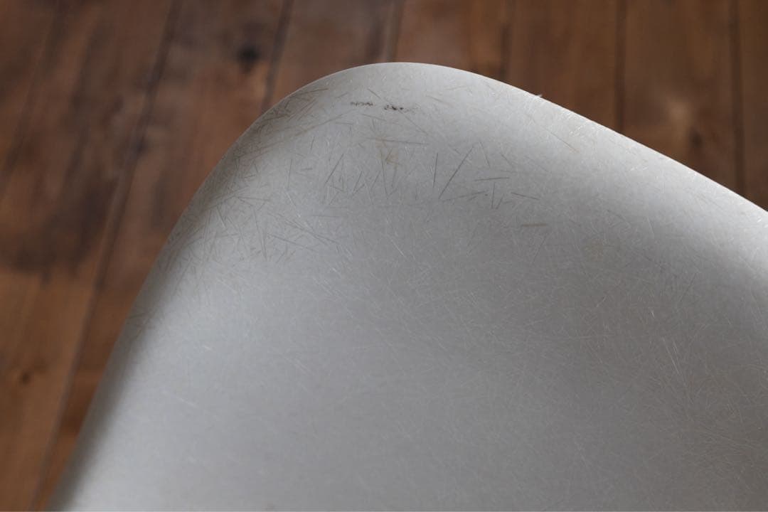 Herman Miller Eames DSW シェルチェア ホワイト