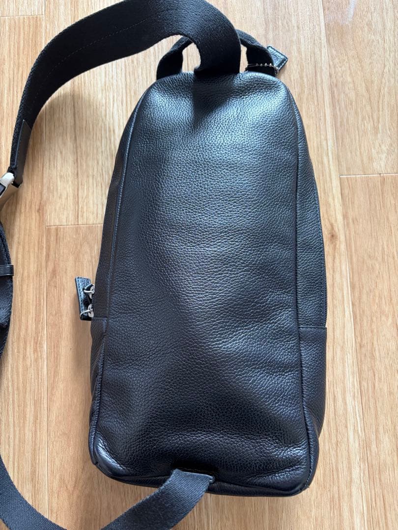 【極美品】 コーチ ボディバッグ キャムデン ホーボー ショルダー レザー 黒