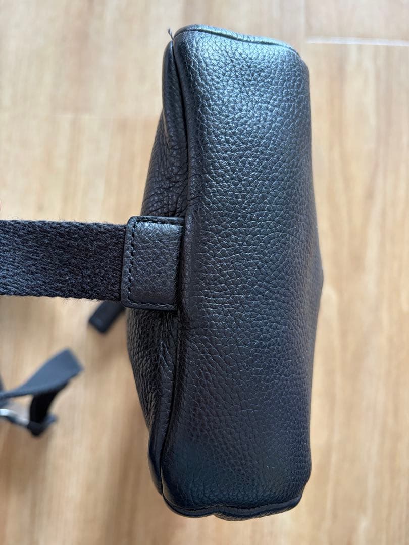 【極美品】 コーチ ボディバッグ キャムデン ホーボー ショルダー レザー 黒