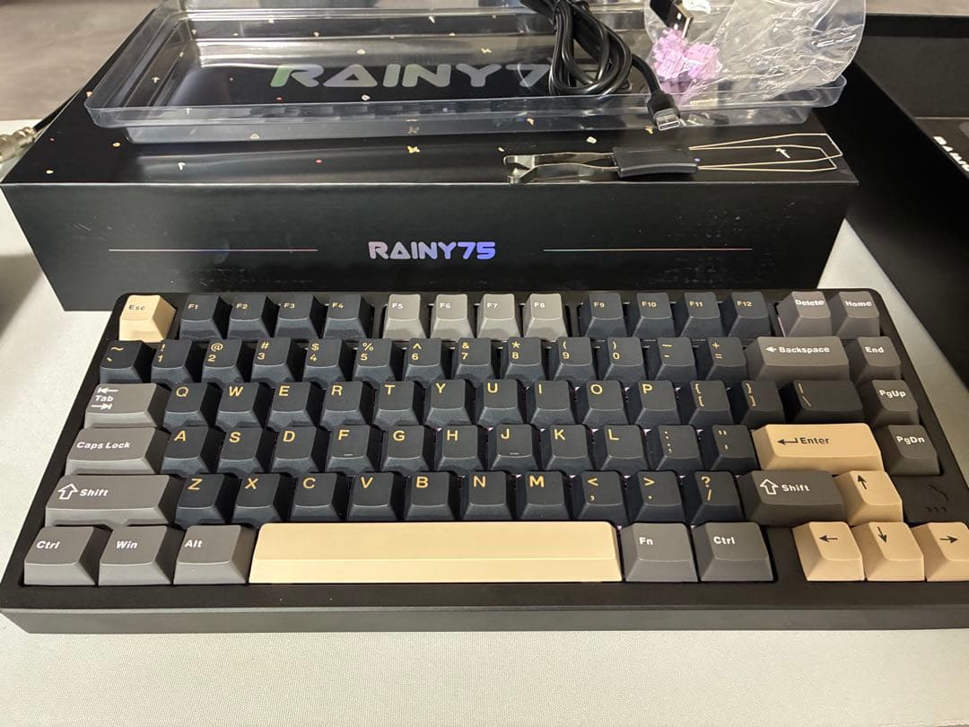 RAINY75 キーボード 本体　最終値下げ済