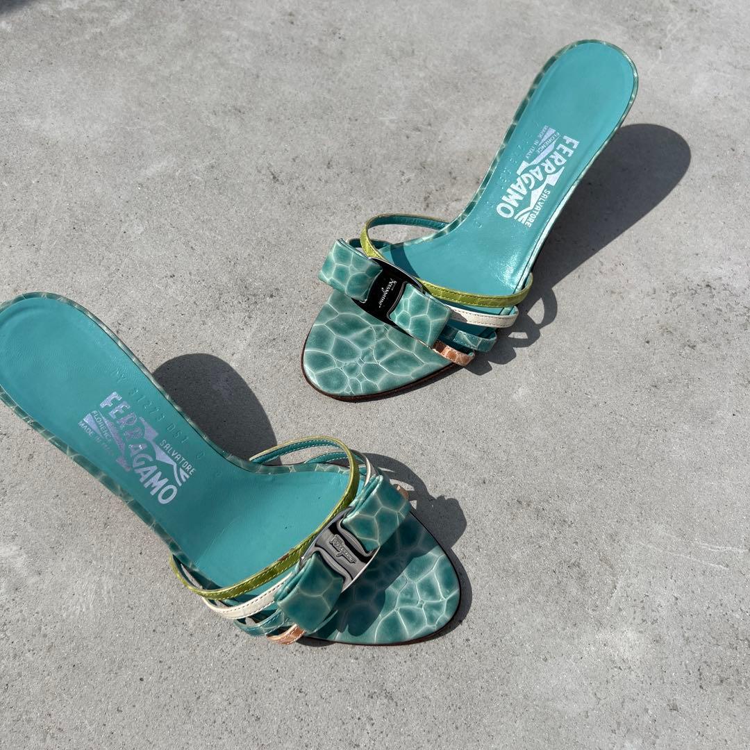 Ferragamo (8D) ミュール