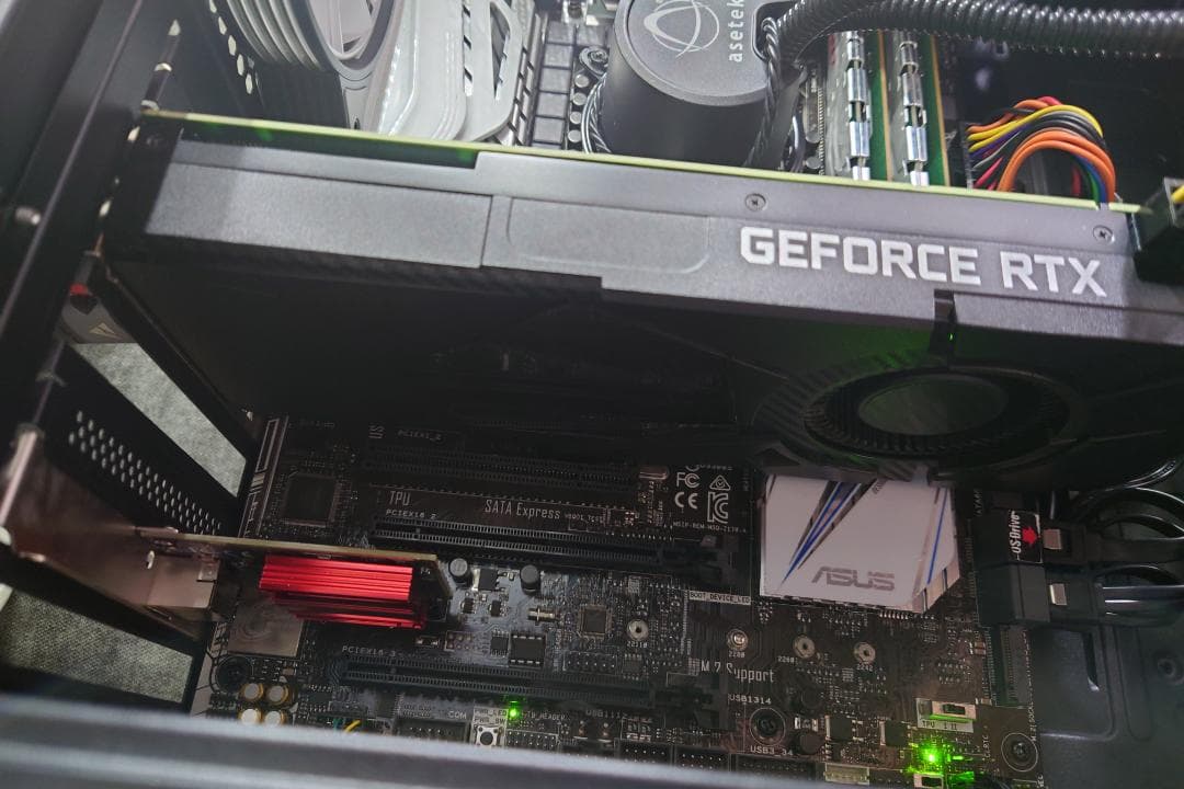 NVIDIA GeForce RTX2070グラフィックボード