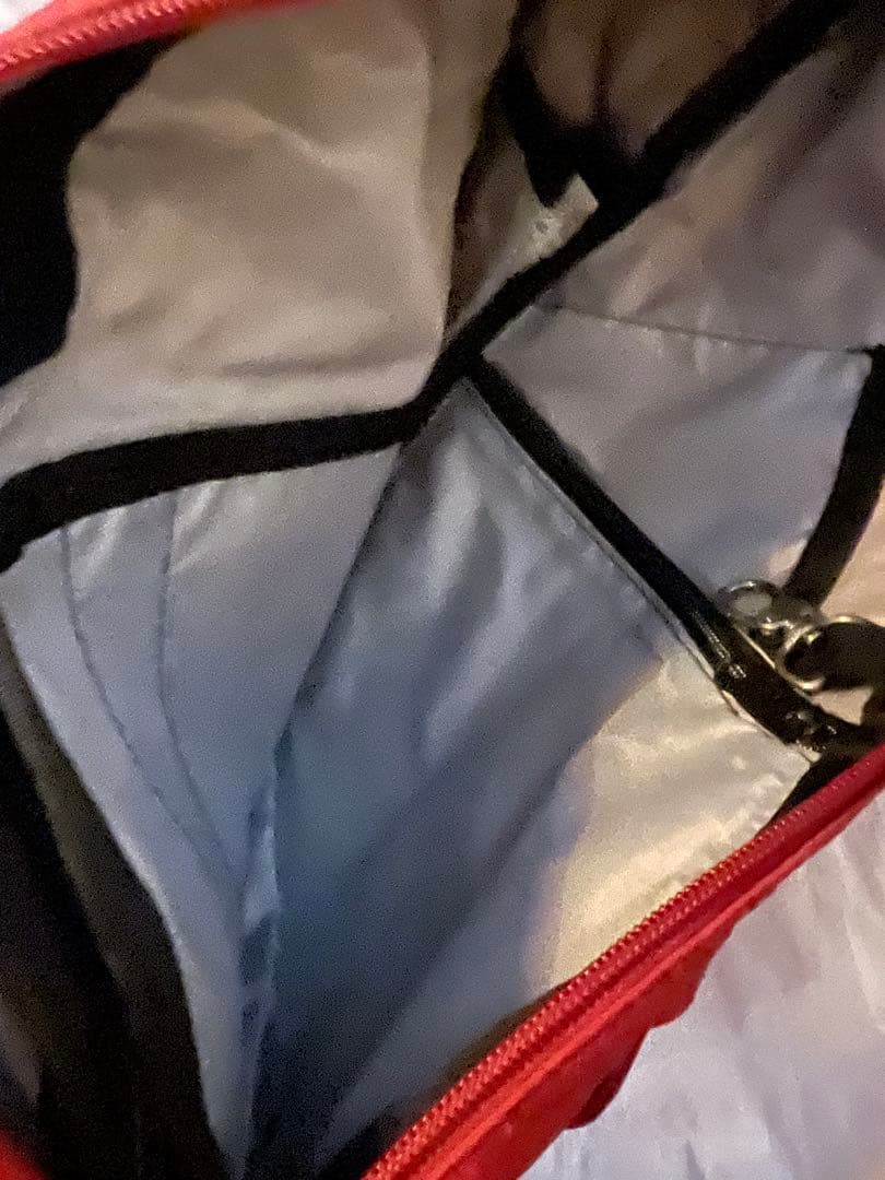 【新品未使用タグ付】ヘルシーバックバッグ　Sサイズ　赤色