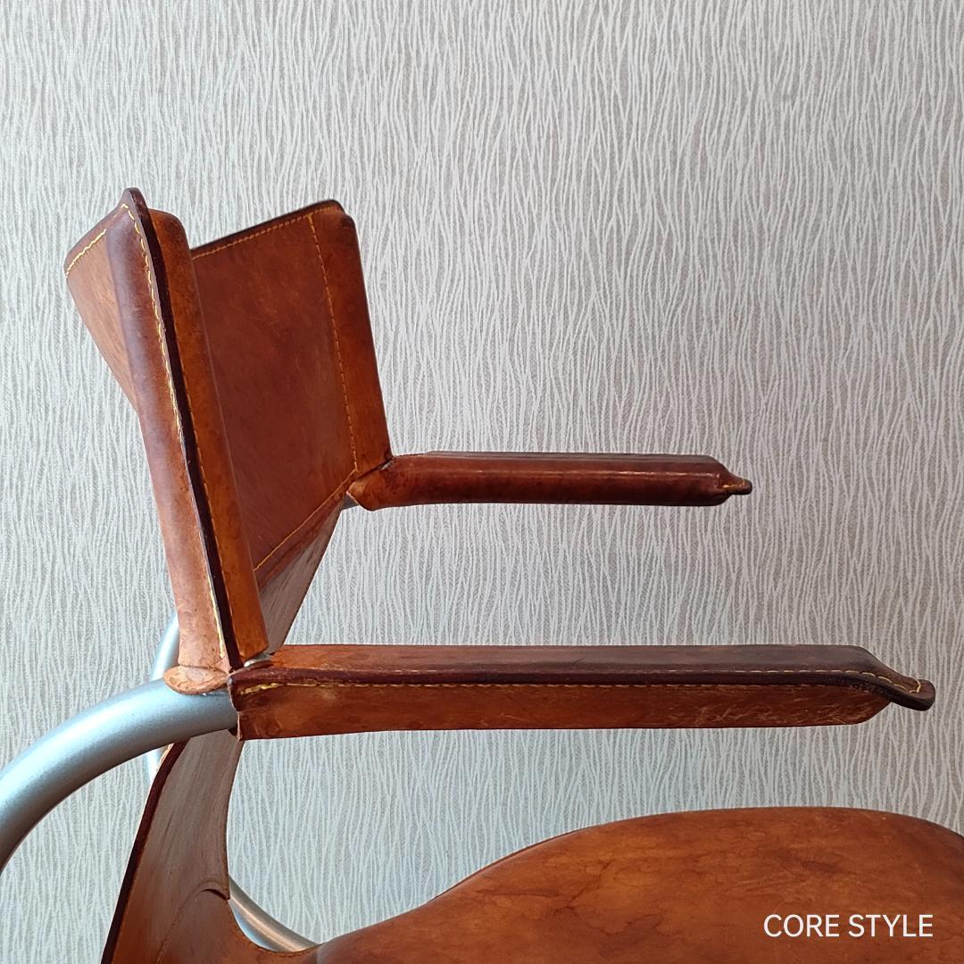 カリモク　デザインワークチェア　ヌメ革　回転式