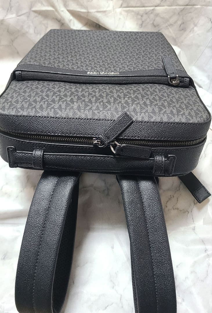 MICHAEL KORS ビジネスバッグ グレー　MK バックパック