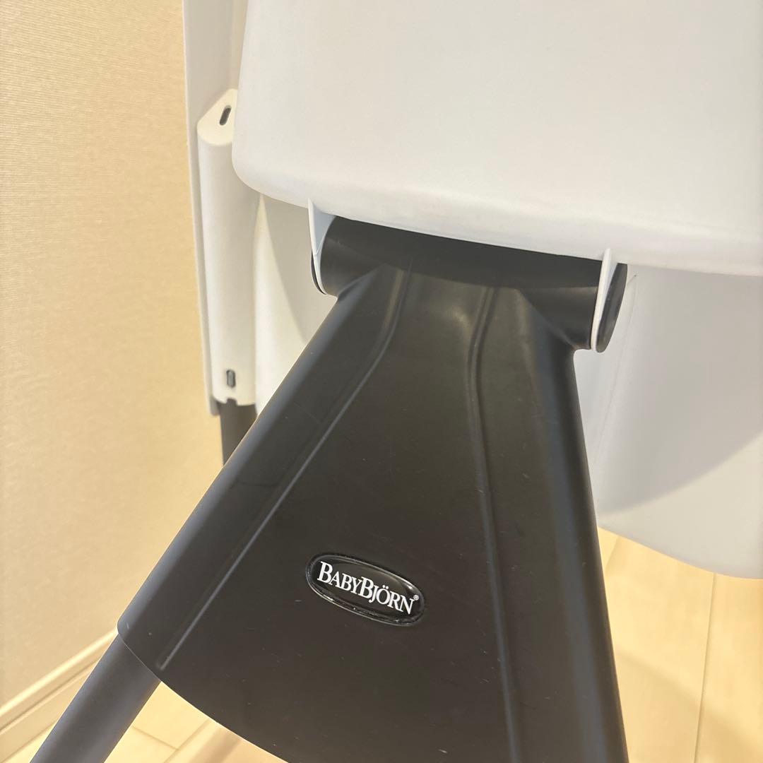 ベビービョルン　ハイチェア　ホワイトベビー用チェア