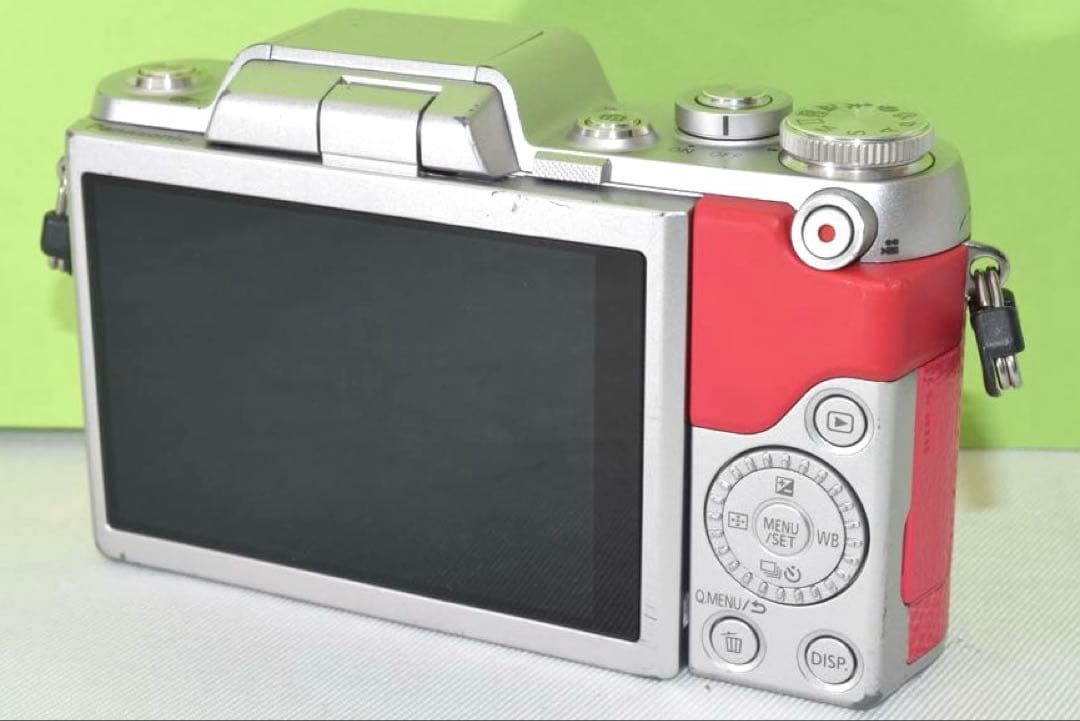 Panasonic DMC-GF7 ☆送料無料☆