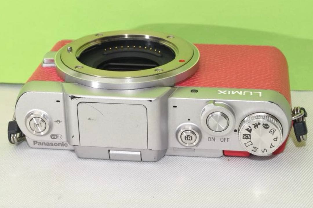 Panasonic DMC-GF7 ☆送料無料☆