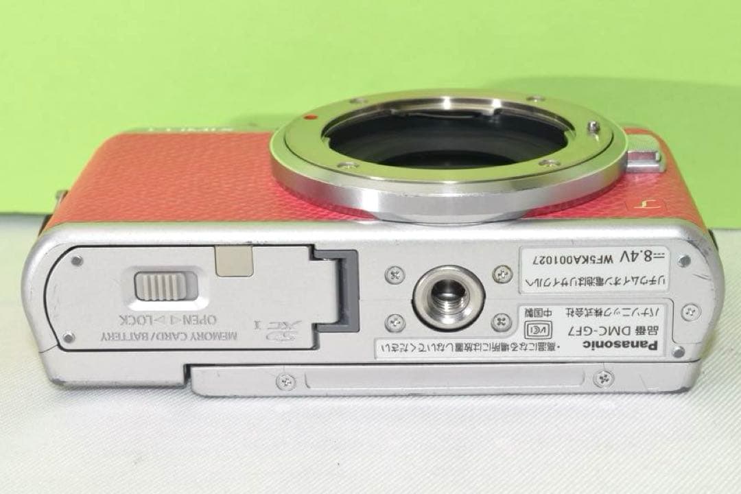 Panasonic DMC-GF7 ☆送料無料☆