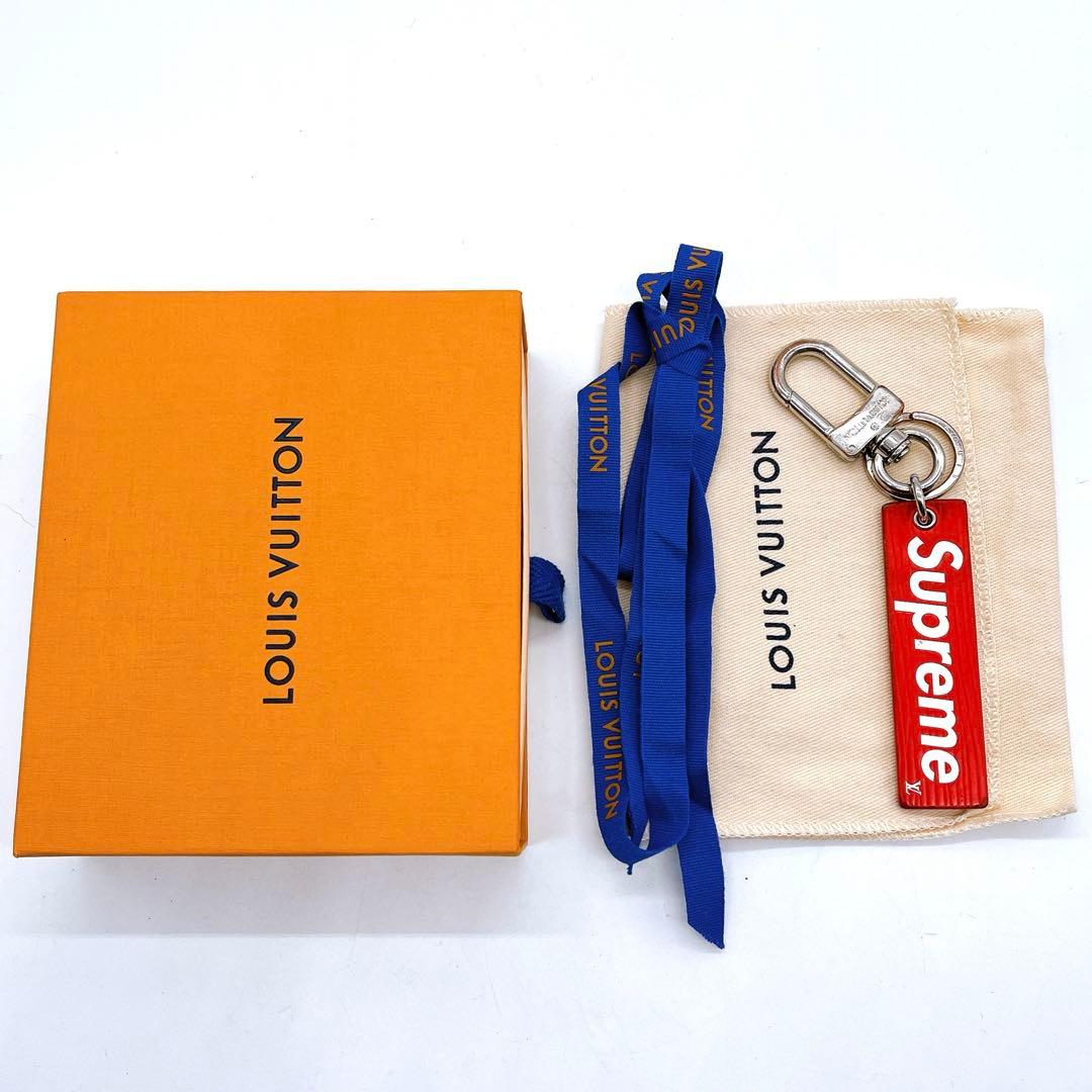 レア品　LOUIS VUITTON 付属品付き　シュプリーム キーホルダー