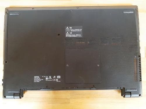 80L0203-06 dynabook T75/VRS2 赤 8GB 1TB