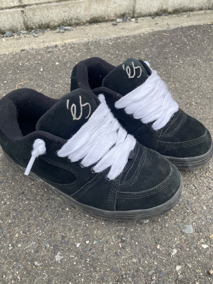 es スケートシューズ ブラック 24cm