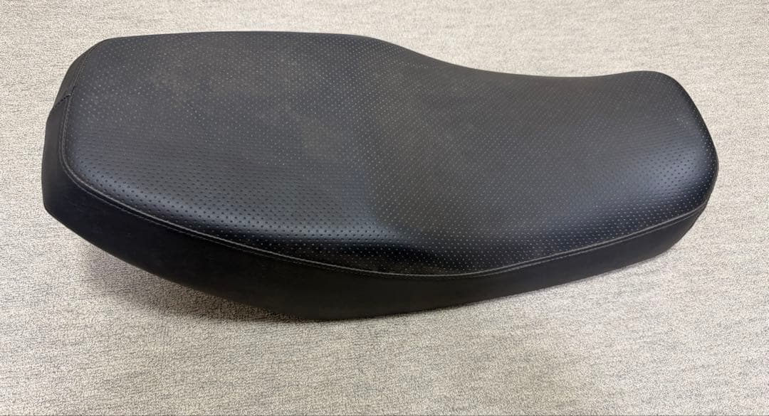 ワイズギア　SR400 ローダウンシート ('10〜'17モデル)