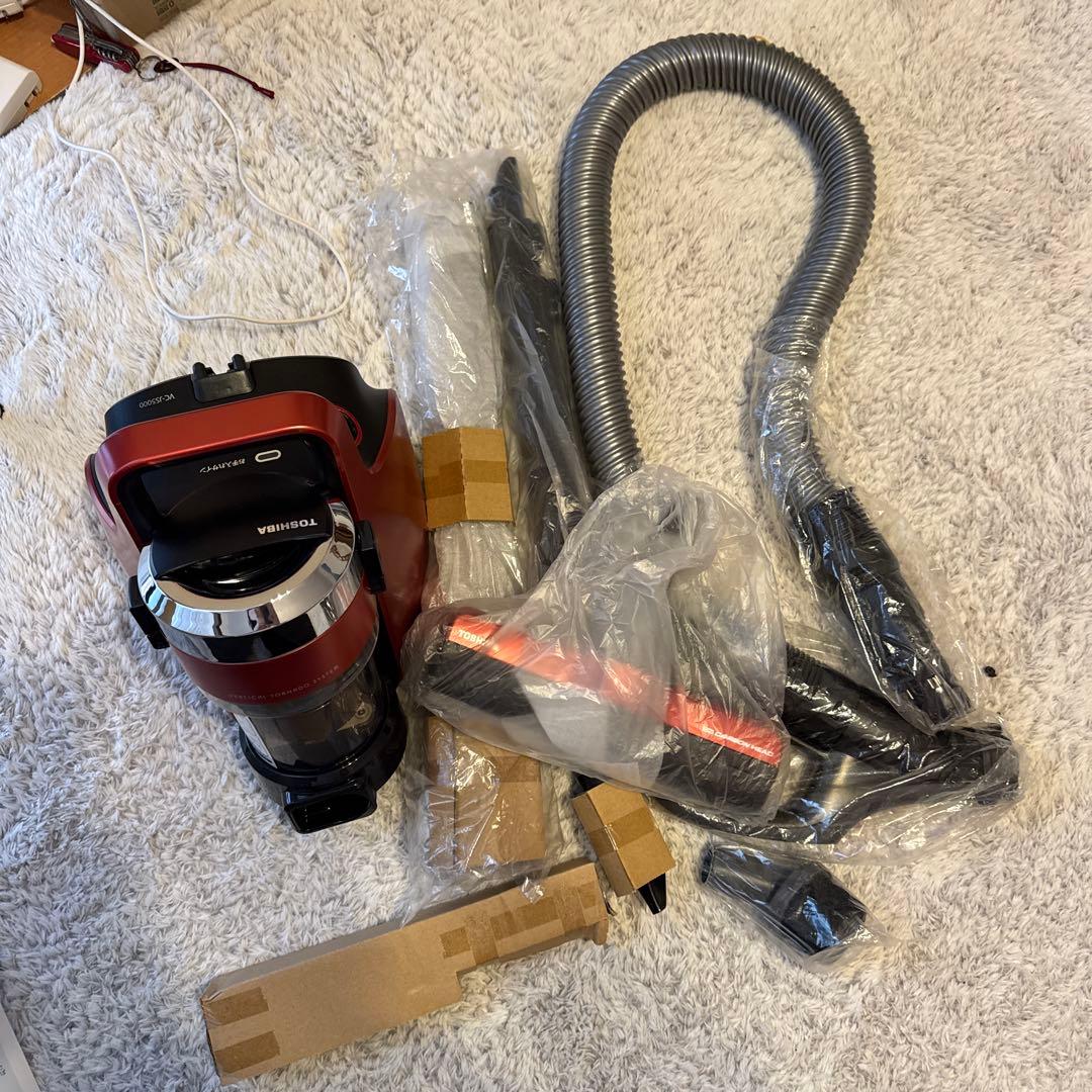 新品未使用　東芝 トルネオV VC-JS5000R シャイニーレッド 掃除機