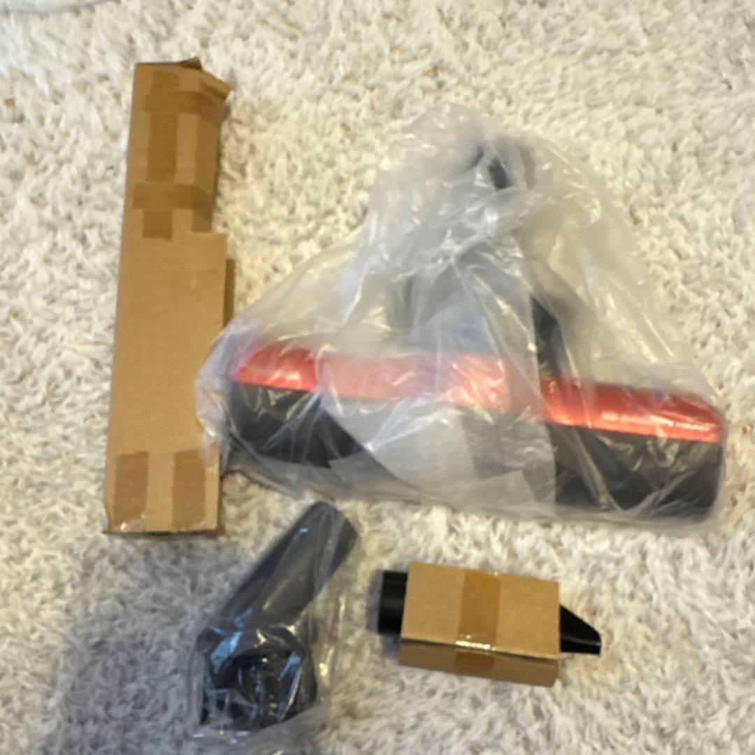 新品未使用　東芝 トルネオV VC-JS5000R シャイニーレッド 掃除機