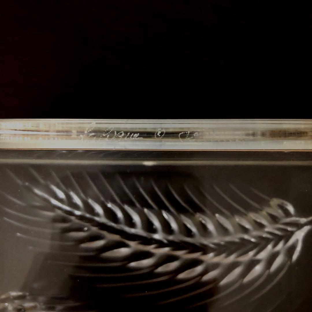 ざ*ー様 ラリックの小物入れ、エピスの蓋付き長方形ジュエリーボックス