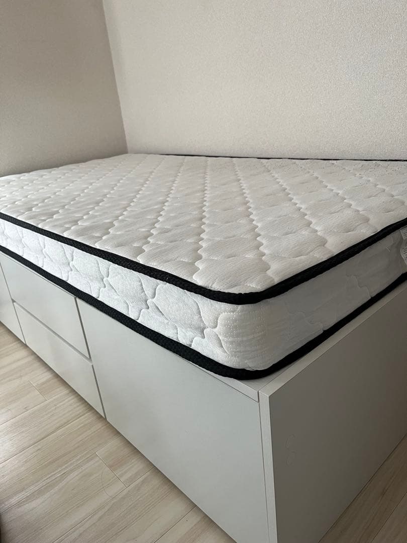 引き出し4杯大容量ベッド Slekt スレクト ホワイト