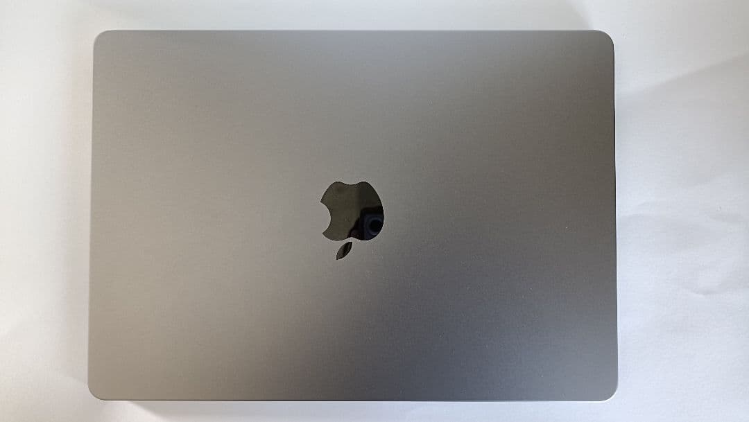 【極美品】MacBook Air M3 13インチ