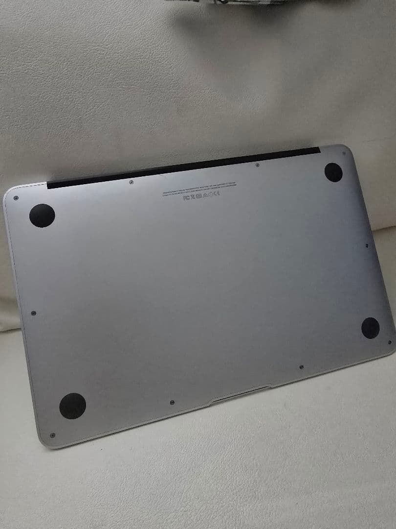 MacBook Air 11インチ Early 2015