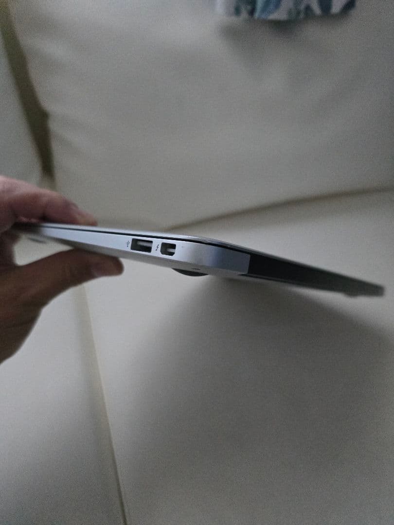 MacBook Air 11インチ Early 2015