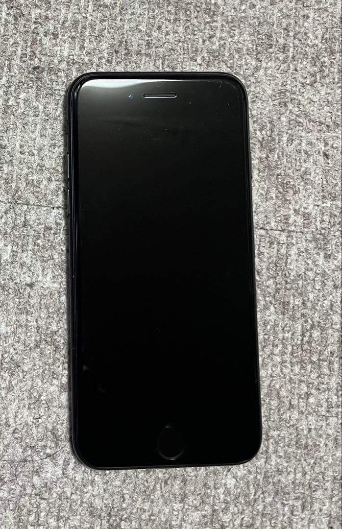 Apple iPhone 7 ブラック 本体