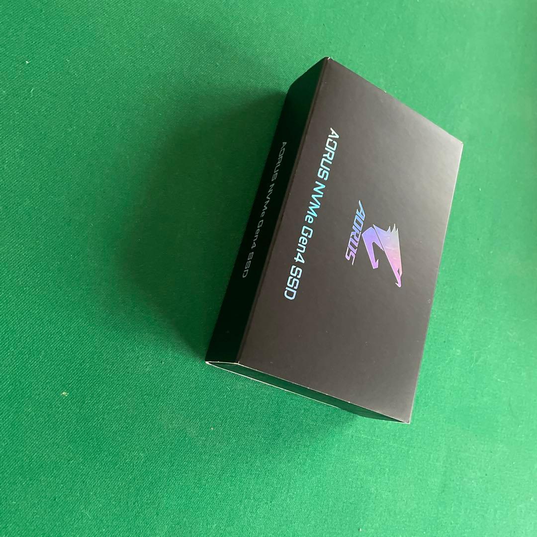AORUS NVMe Gen4 512GB 未使用品