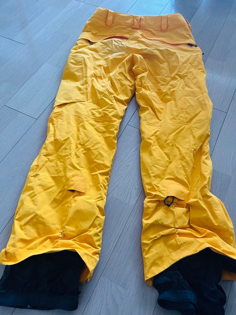 美品 BURTON [ak] M パンツ　バートン　ジャケット　黄色　イエロー