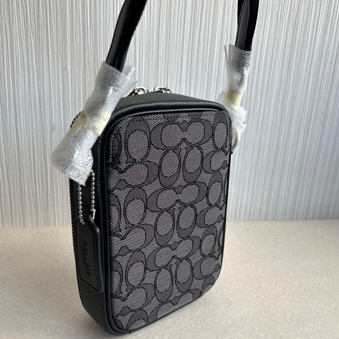 K 　コーチ COACH クロスボディ・シグネチャー ジボディバッグ