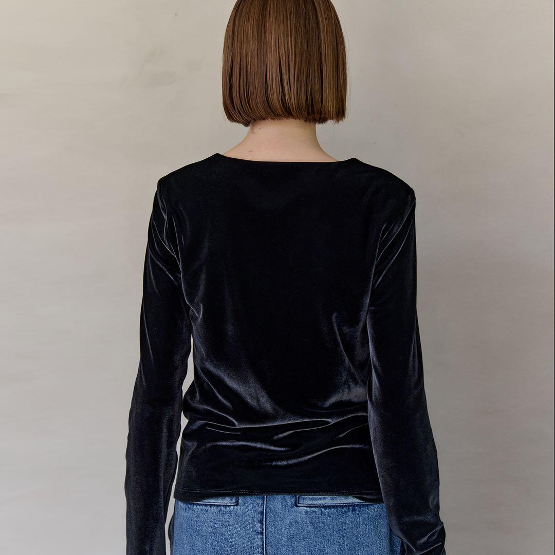 タグ付　YONFA ヨンファ　ベルベットスクエアネックトップスS
