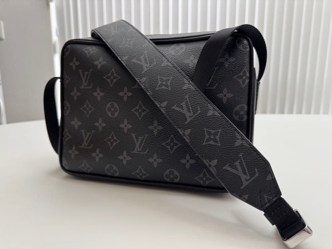 【極美品】ルイヴィトン　アウトドア・メッセンジャー PM ノワール