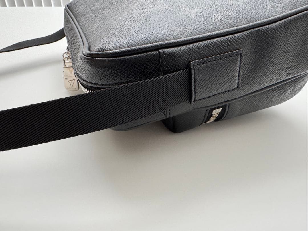 【極美品】ルイヴィトン　アウトドア・メッセンジャー PM ノワール