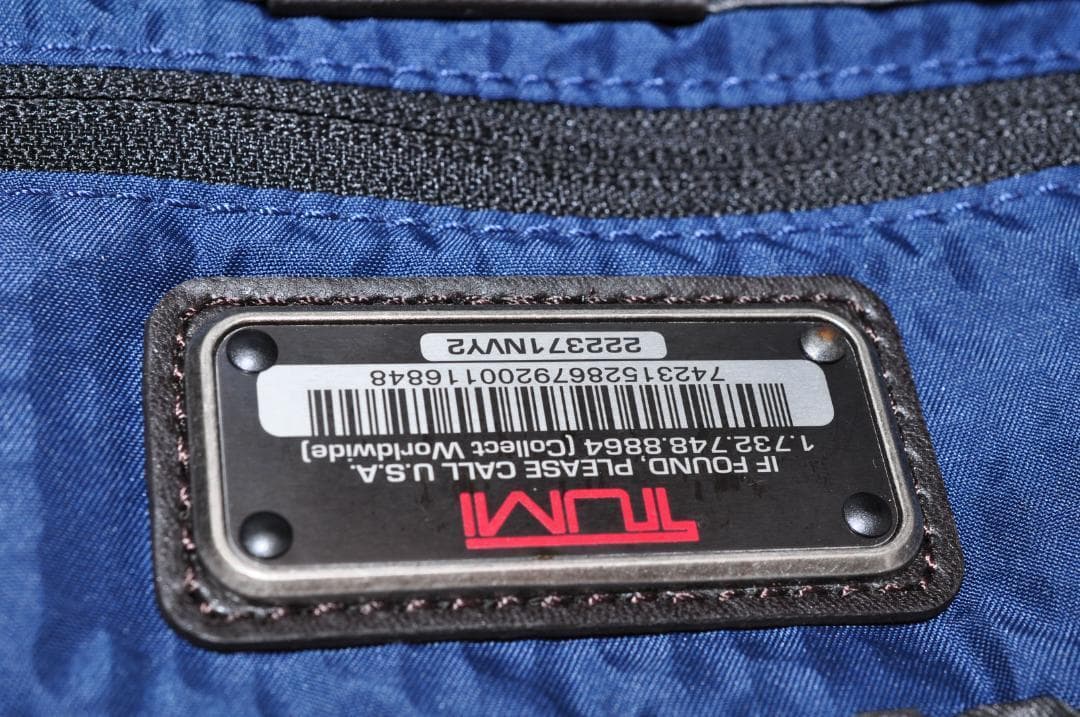 美品 TUMI トゥミ アルファブラボー メッセンジャーバッグ ショルダー　２