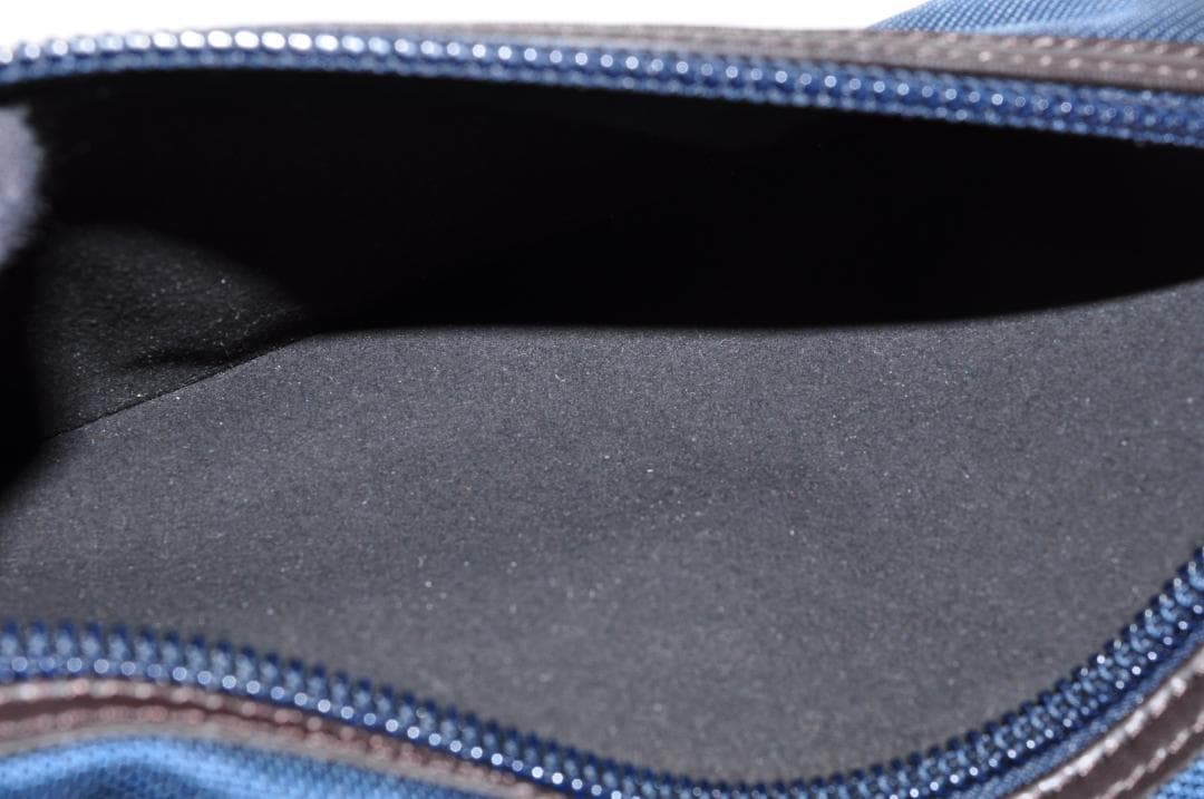 美品 TUMI トゥミ アルファブラボー メッセンジャーバッグ ショルダー　２