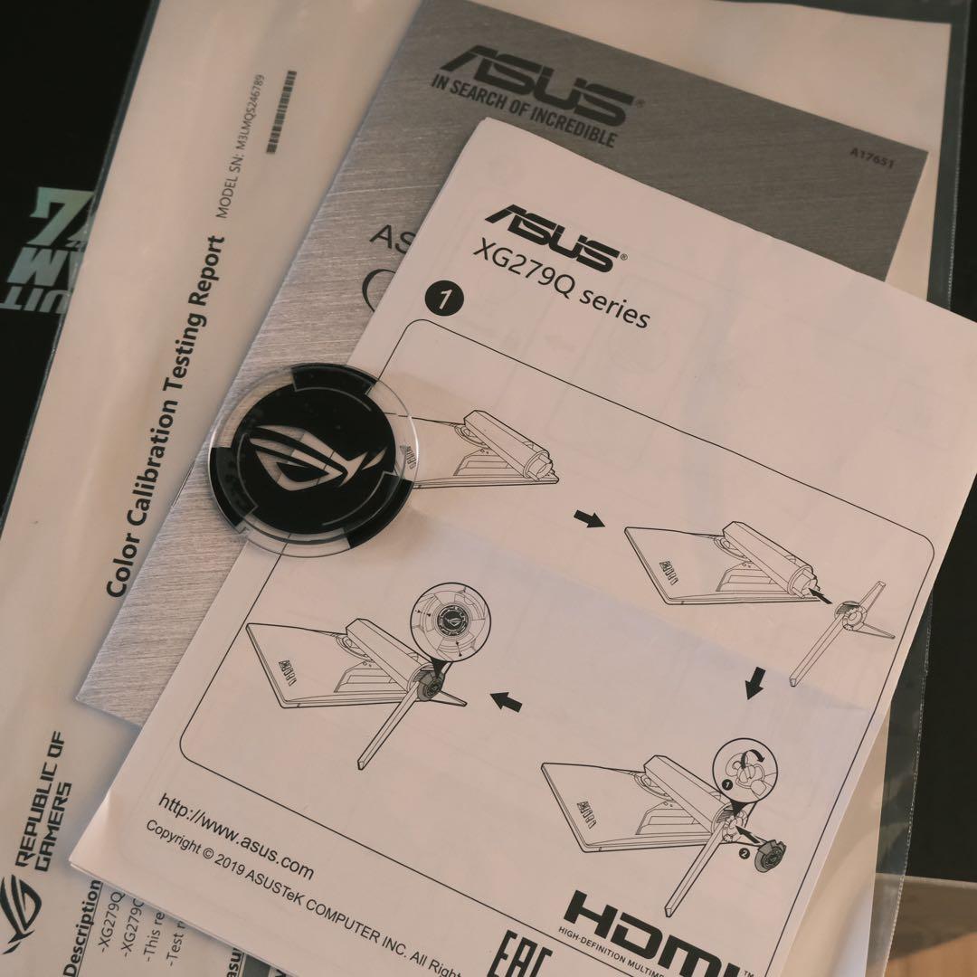 GUNDAM 27インチゲーミングモニター　ASUS