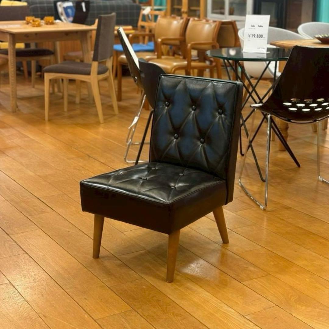 カリモク60　カフェチェア　1一人掛け　椅子　ラウンジチェア
