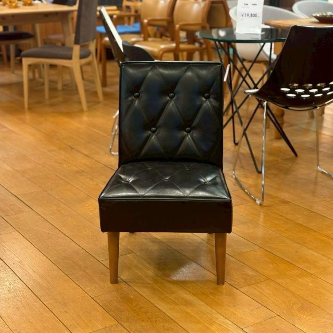 カリモク60　カフェチェア　1一人掛け　椅子　ラウンジチェア