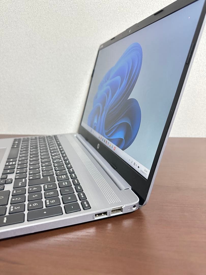 11世代 HpノートパソコンCorei5 メモリー16GB フルHD【初期状態】