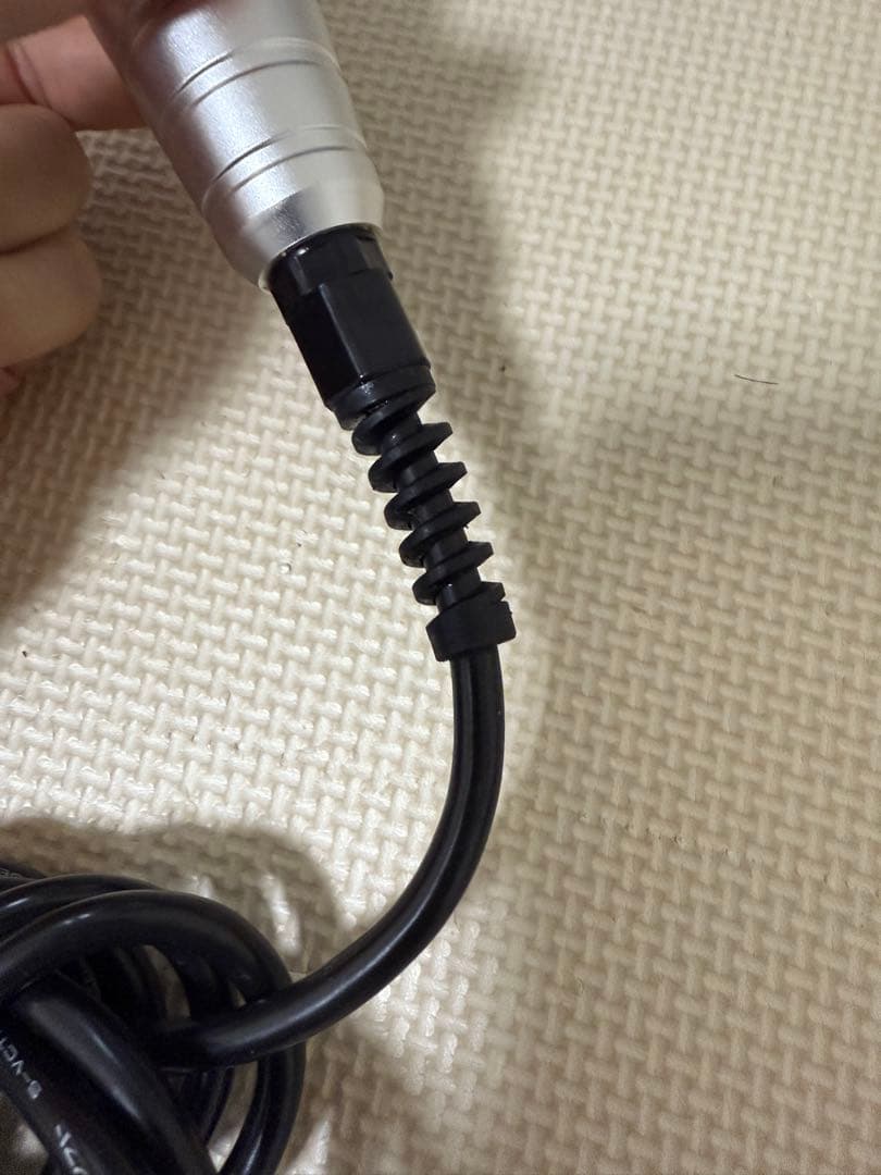 CAVILABO R4 業務用キャビテーション　定価120万