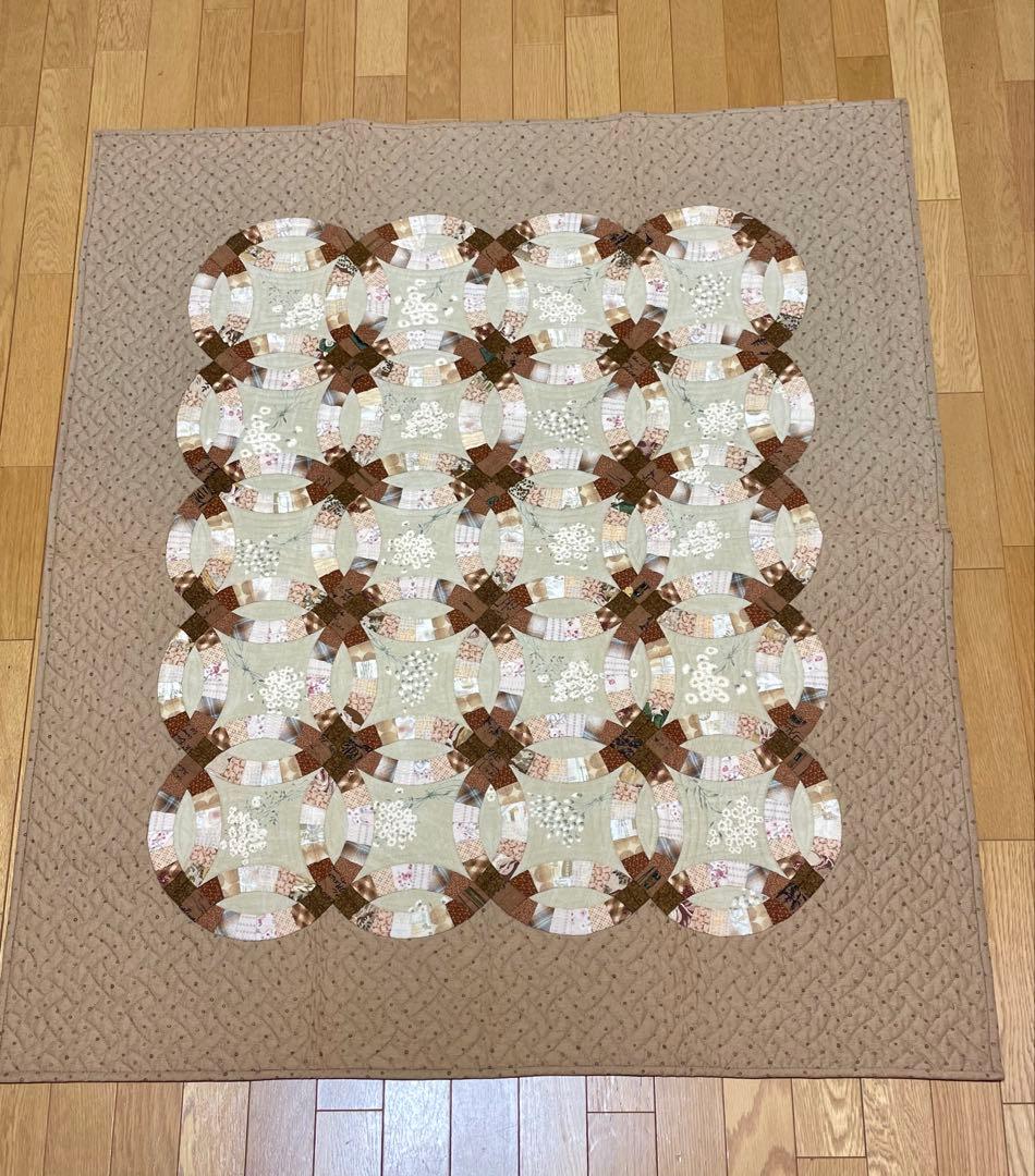 パッチワークキルト　タペストリー　ダブルウェディングリング