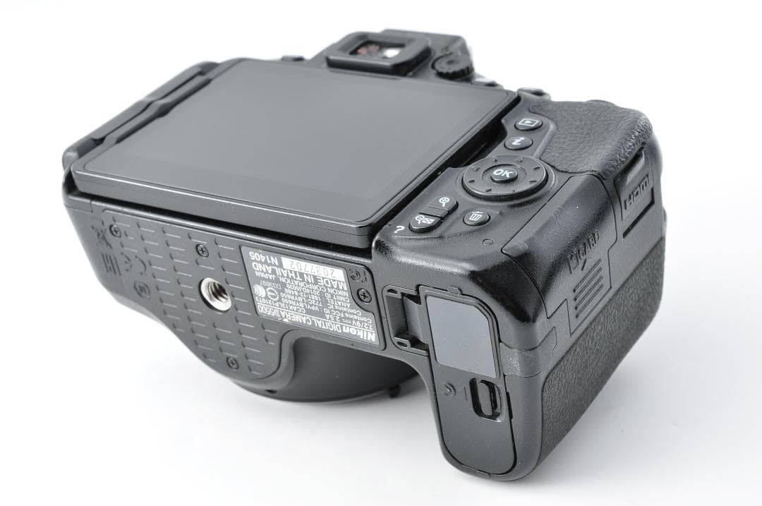 デジタルカメラ Nikon D5500 + AF-S NIKKOR 18-55mm #1327