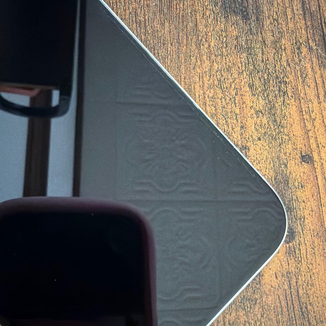 Apple iPhone 15 Pro ホワイトチタニウム　256GB