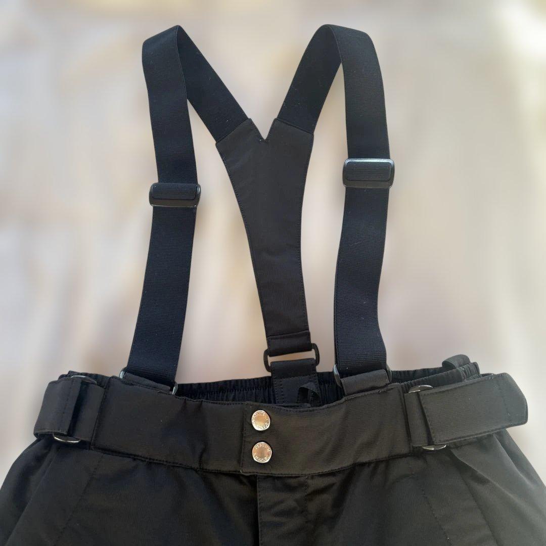 Descente ホワイト花柄スキーウェア（女性用）