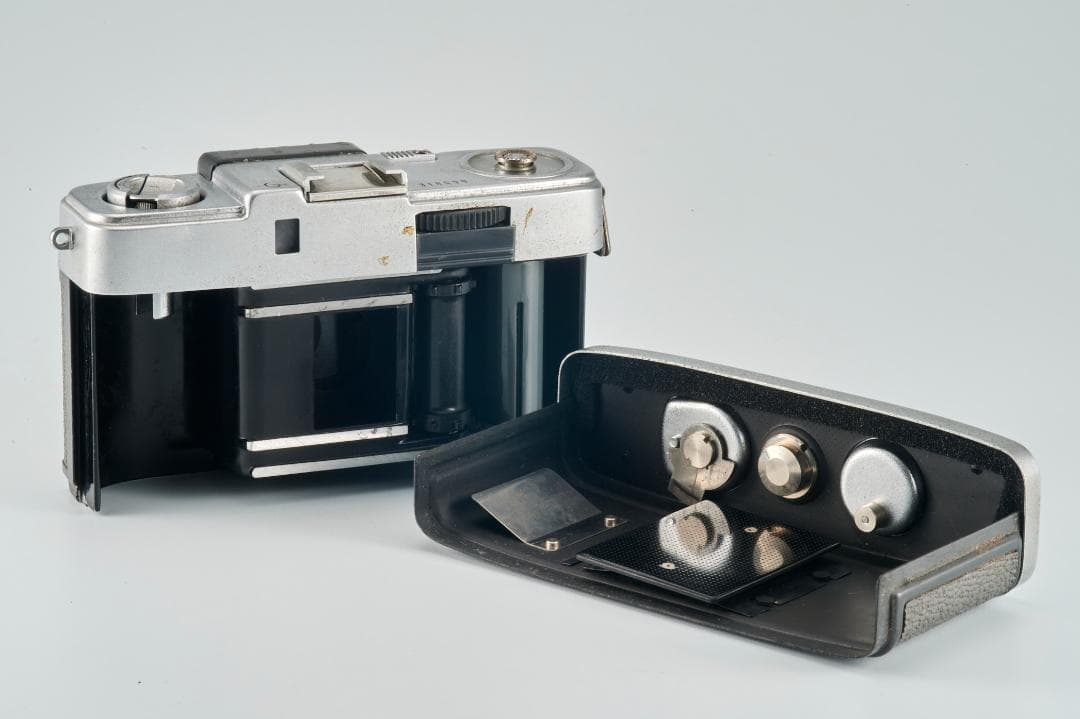 フィルムカメラ Olympus PEN / F-zuiko F3.5 28mm #04