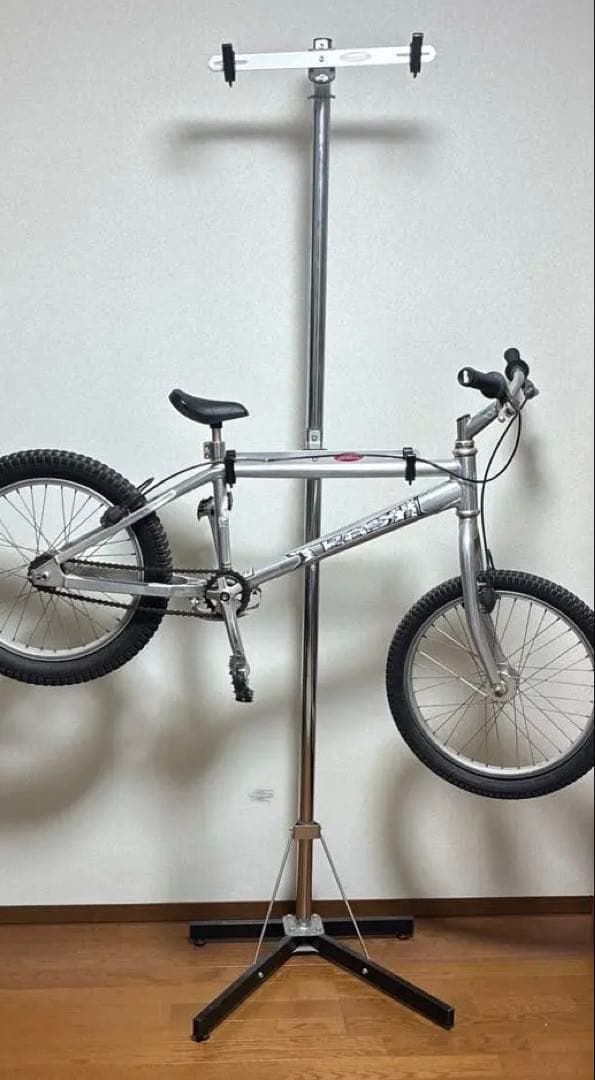 【ハッシー】MINOURA ディスプレイスタンド （自転車は売却済み）