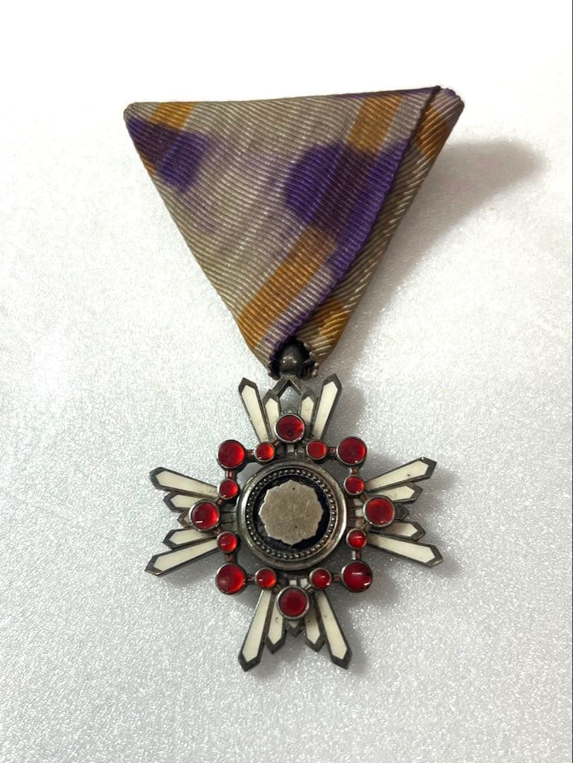 勲章　徽章　昭和十六年　勲六等瑞宝章 コレクション　小物　希少