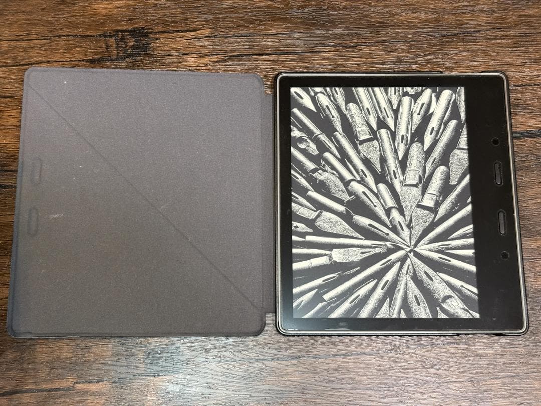 【美品】Amazon Kindle Oasis CW24Wi 32GB