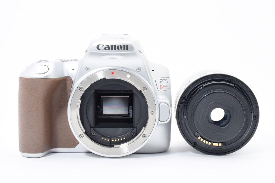 カメラバッグ付き✨Canon EOS KissX10✨シルバー✨シングルレンズ