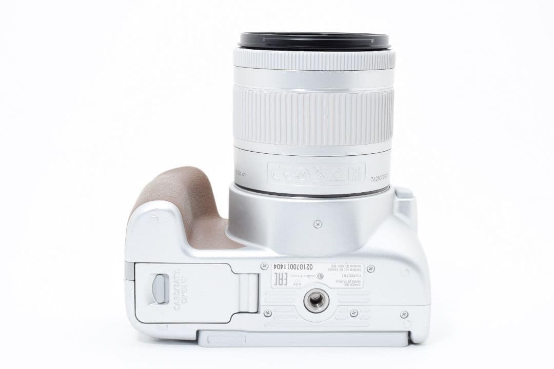 カメラバッグ付き✨Canon EOS KissX10✨シルバー✨シングルレンズ