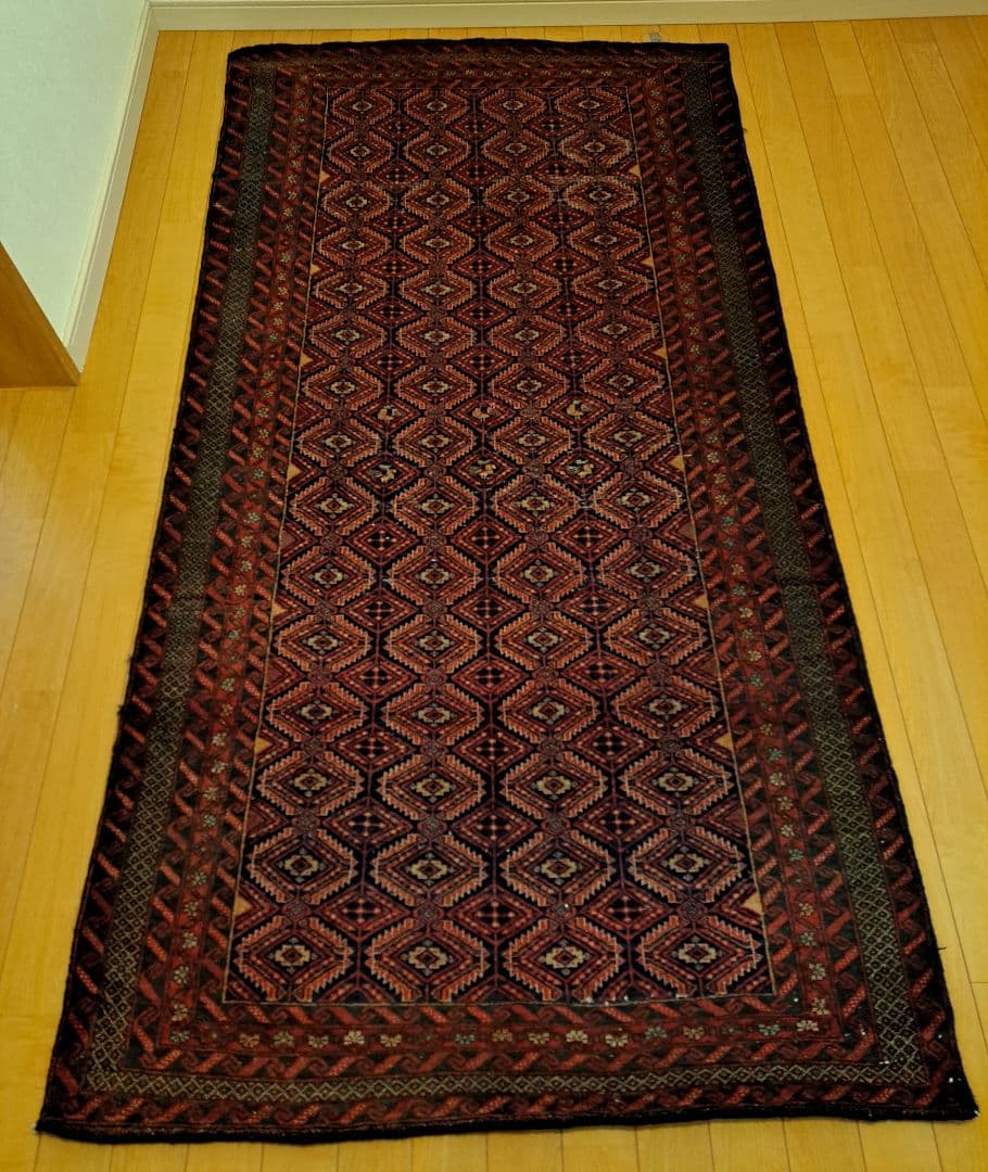 手織りトライバルラグ　ヴィンテージラグ　イラン　ウール　ペルシャ絨毯　バルーチ
